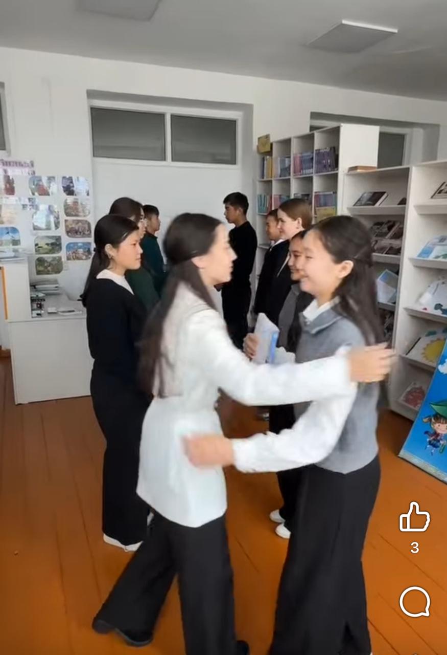 "Шын жүректен кітап сыйла!" тақырыбында челлендж 